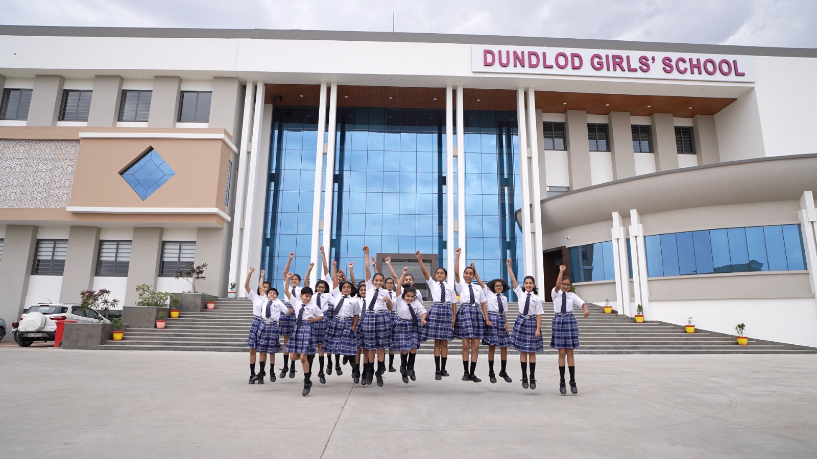Dundlod Girls School 5