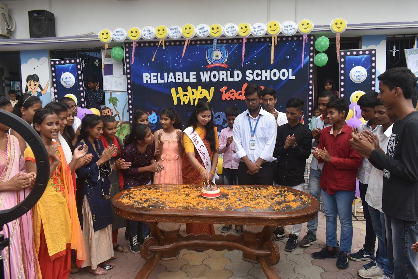 Reliable World School 12