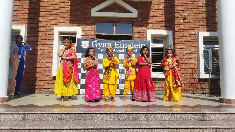 Gyan Einstein International School 14