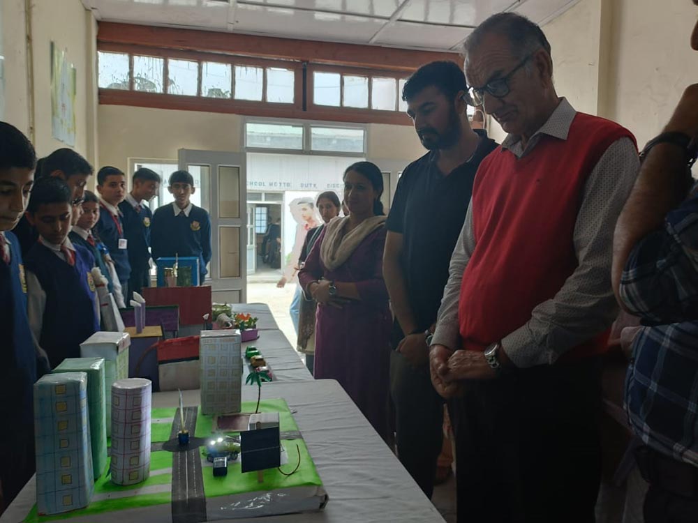 Satya Prakash Memorial Model High School 10