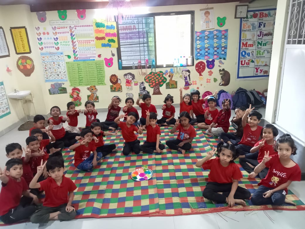 Meera's English Medium Pre Primary School 11