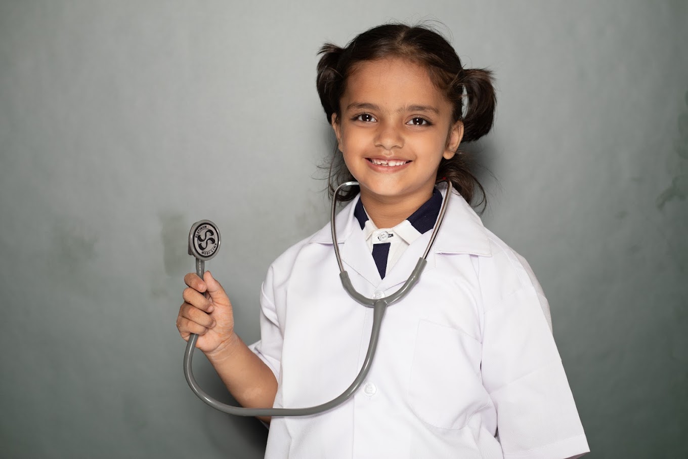 Seth M. R. Jaipuria School 6