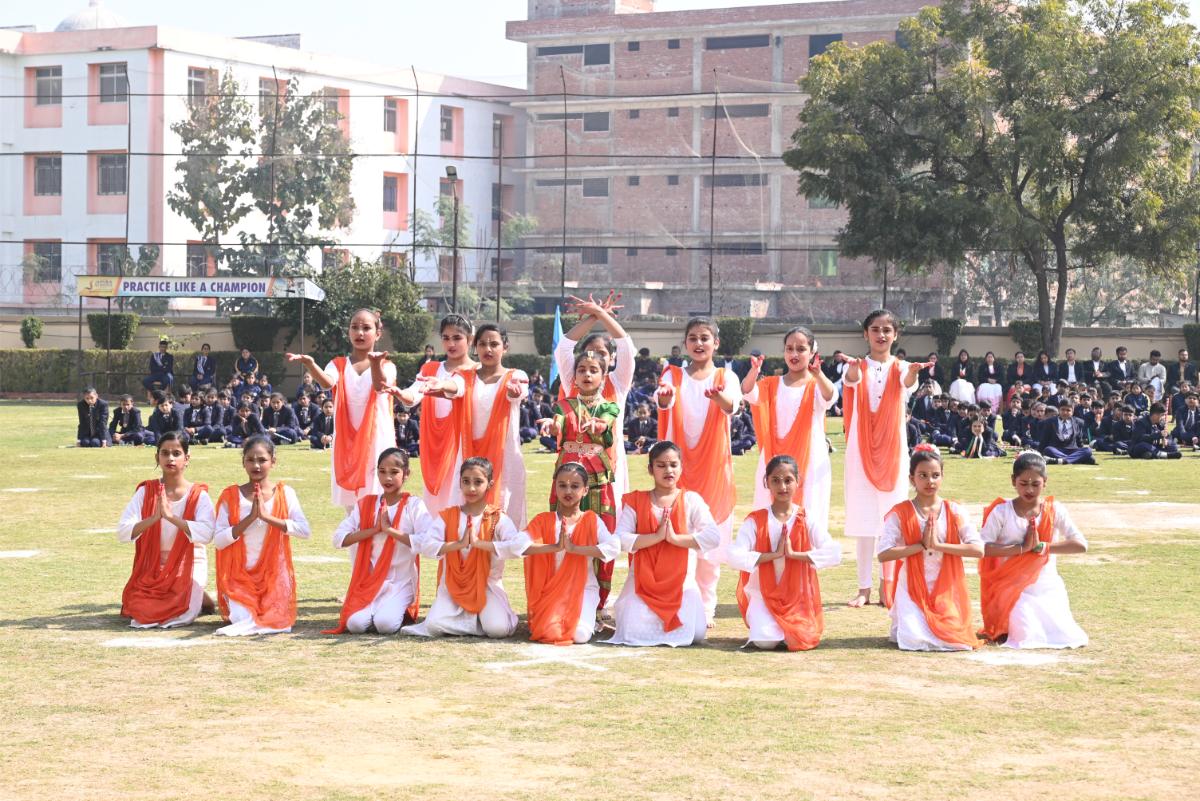 Seth M. R. Jaipuria School 13