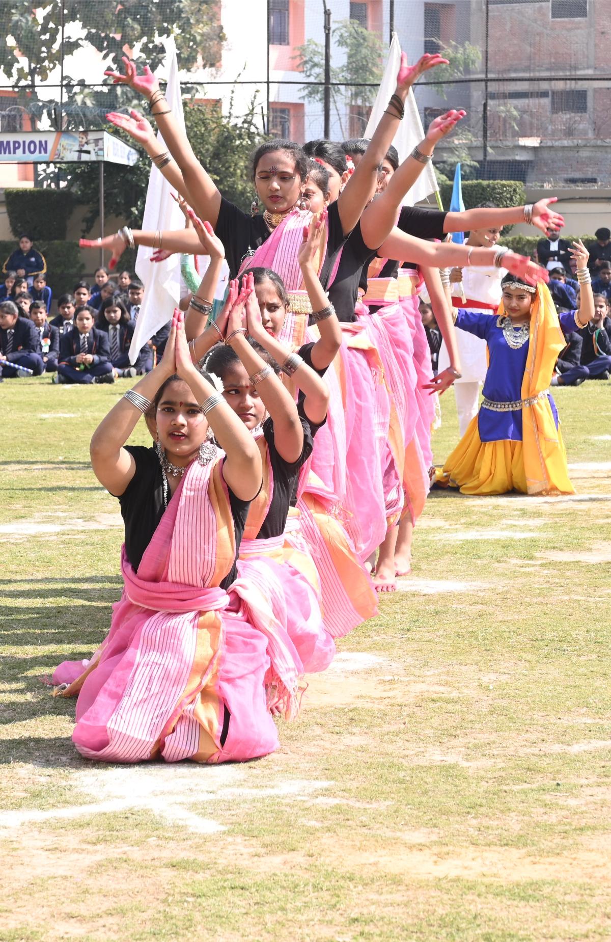 Seth M. R. Jaipuria School 14