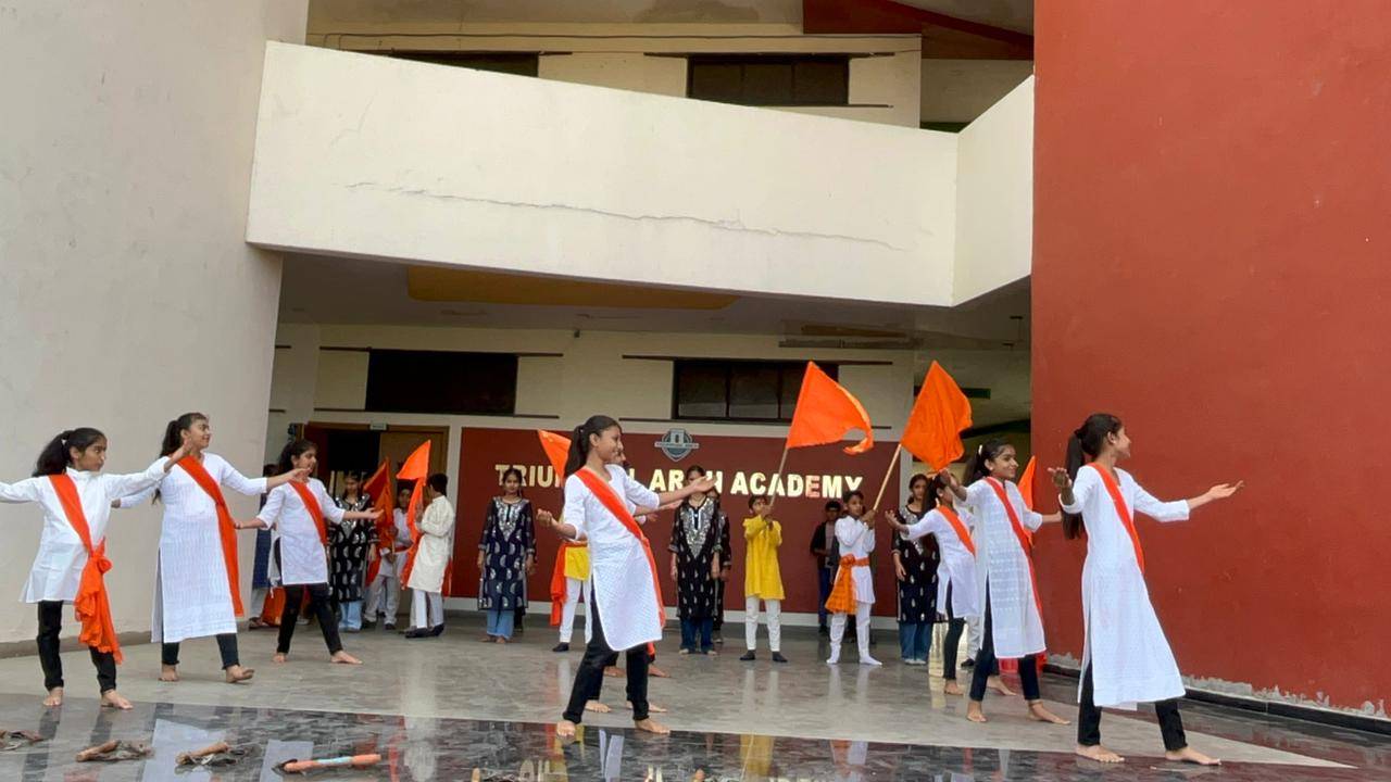 Triumphal Arch Academy 13
