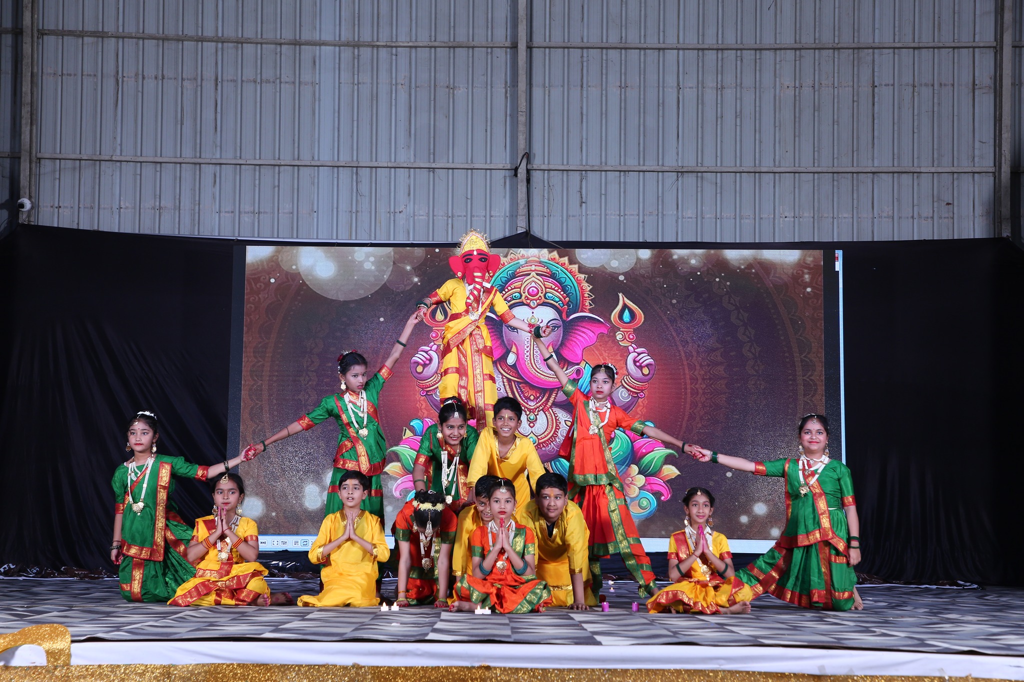 Neiil World School 14