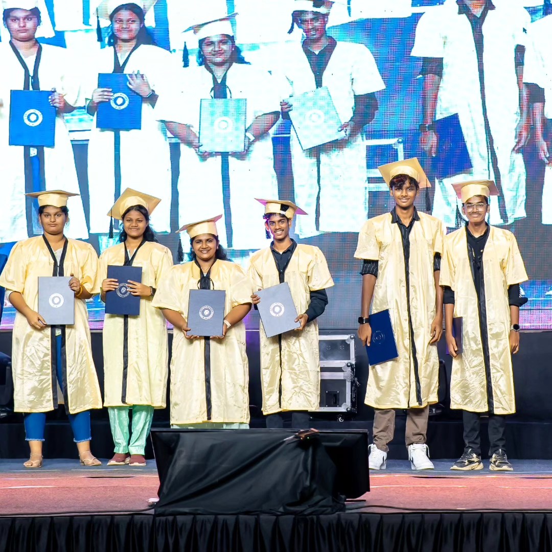 Paramjyoti School 16