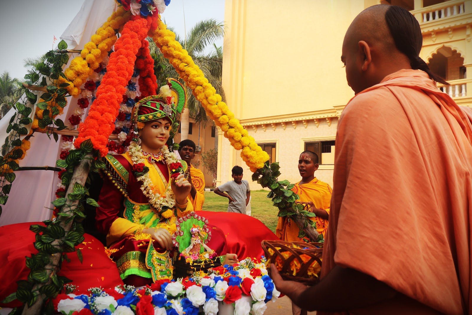 Shree Swaminarayan Gurukul International School 3