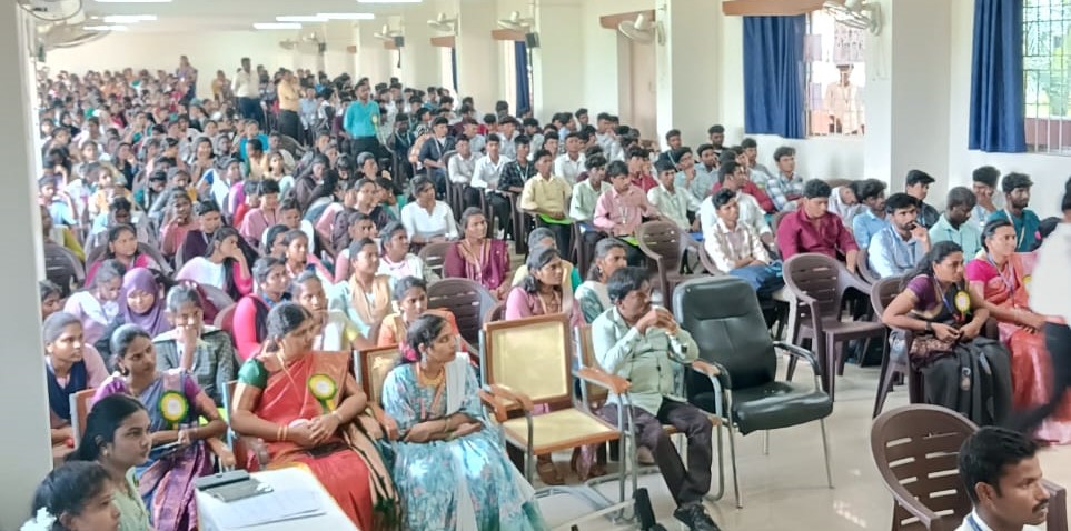 AKT Memorial College of Engineering&Technology 14