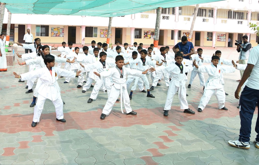 AKT Memorial Vidya Saaket School 14