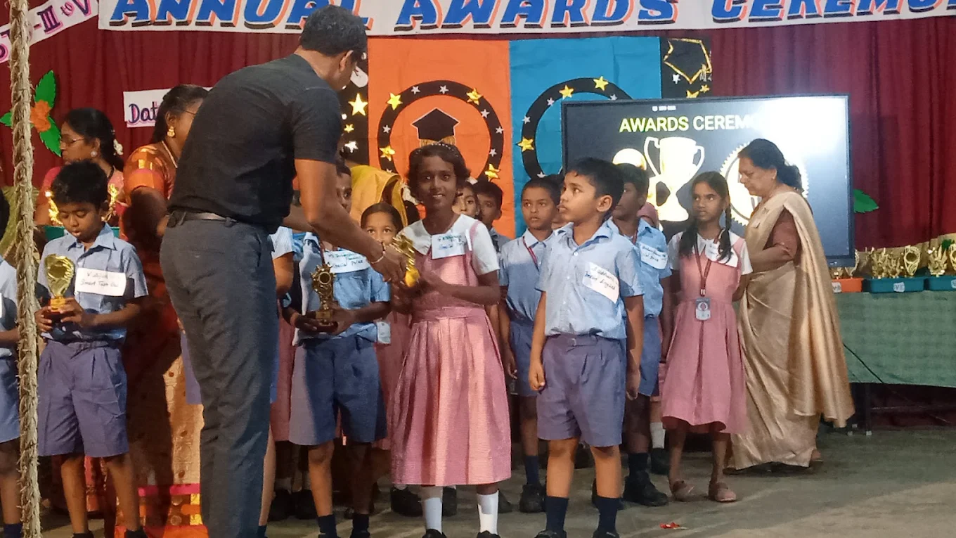 Mahatma Montessori Matriculaton Higher Secondary School 4