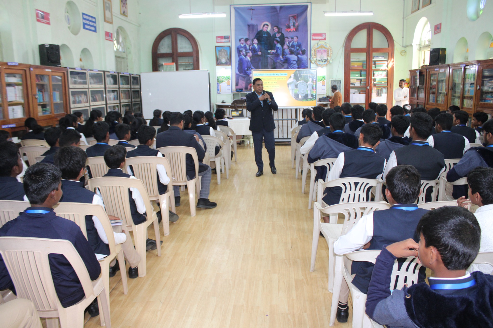 Montfort School 18