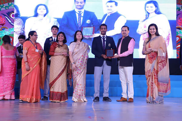 Amity International School 8