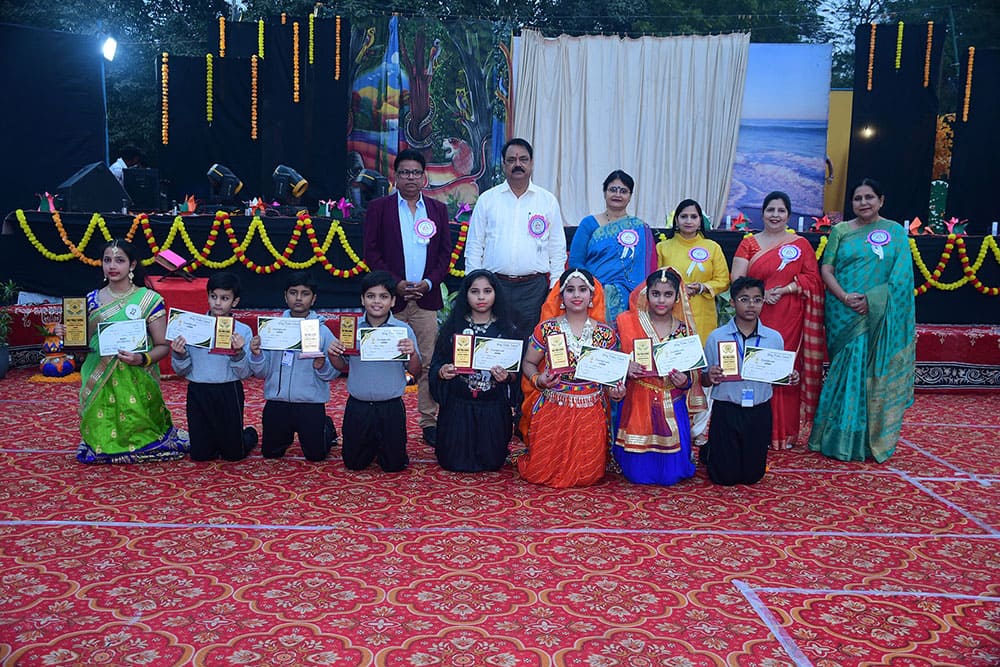 Holy Public School 6