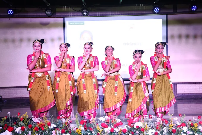Vidyaniketan Public School 2