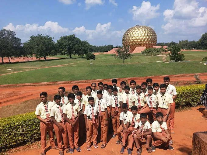 Vinodh English High School campus 3