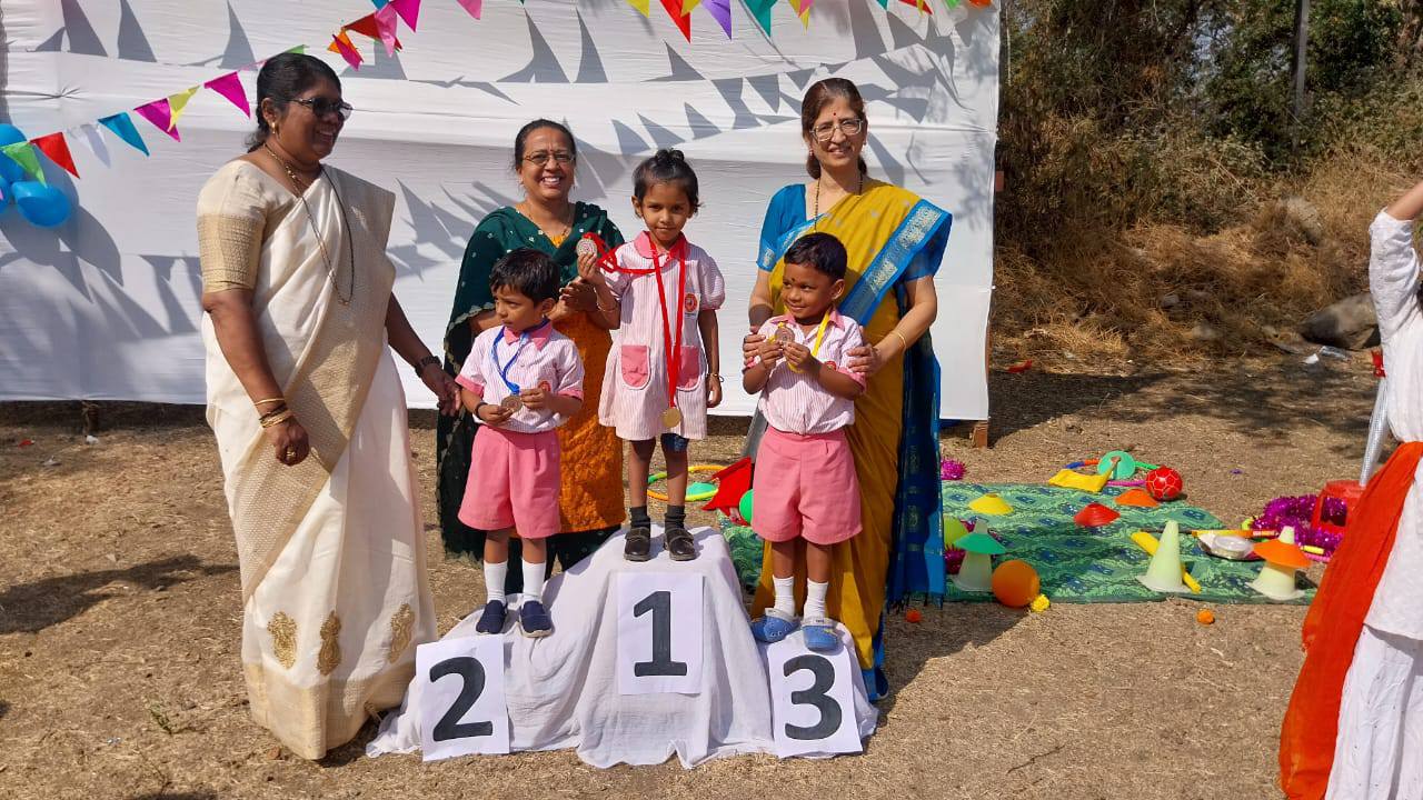 DajiKaka Gadgil Second Home English Medium School 7