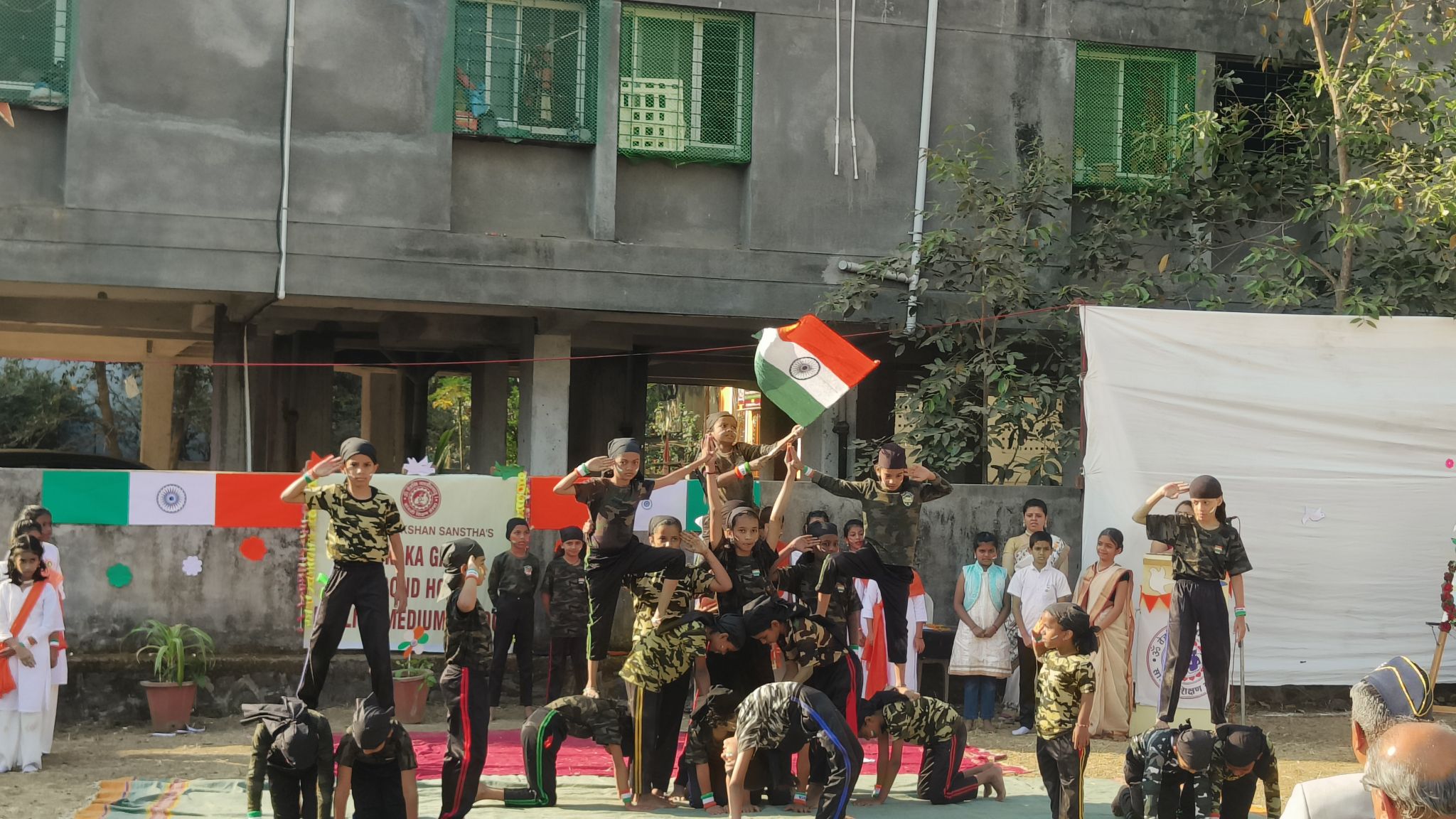 DajiKaka Gadgil Second Home English Medium School 17