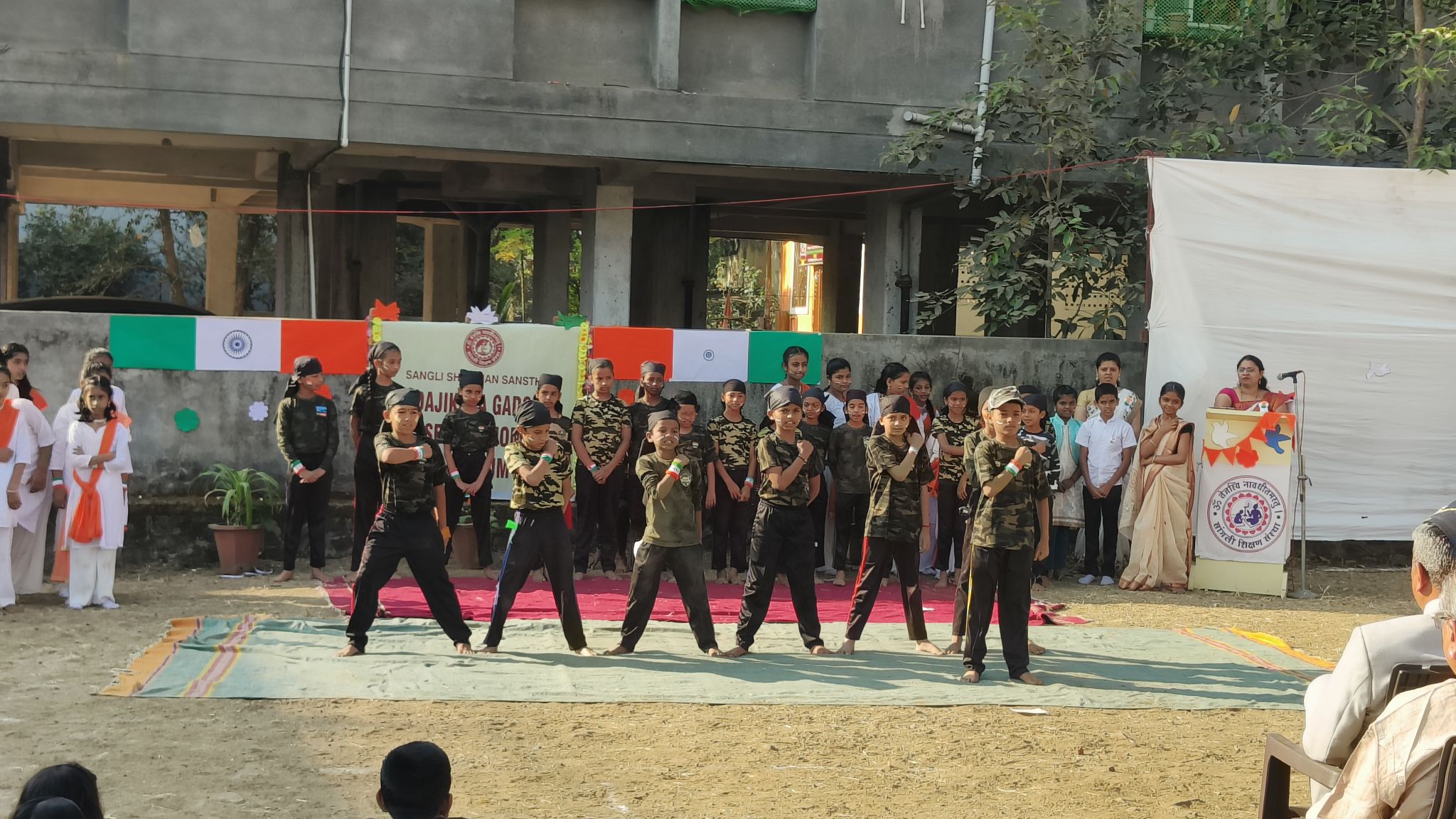 DajiKaka Gadgil Second Home English Medium School 15