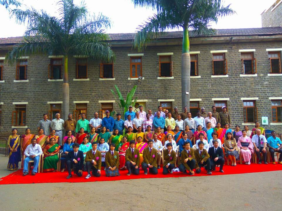 Deccan Education Society's New English School campus 4