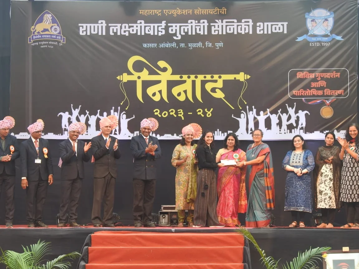 Rani Laxmibai Mulinchi Sainiki Shala 3