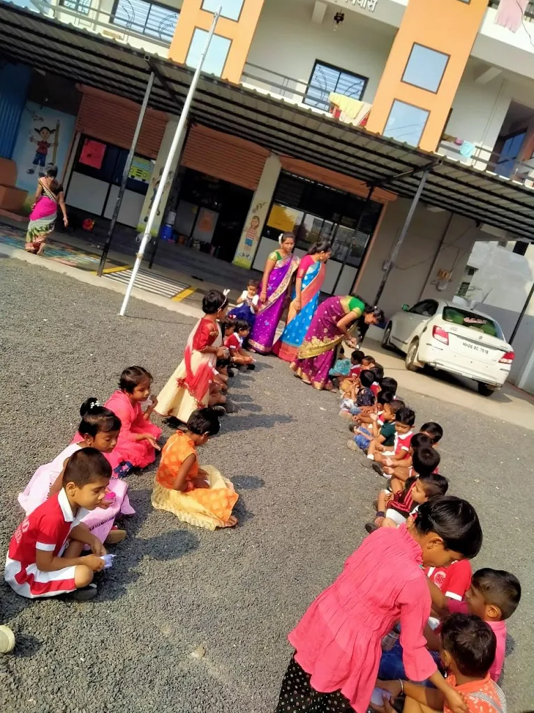 Sanford International School 4