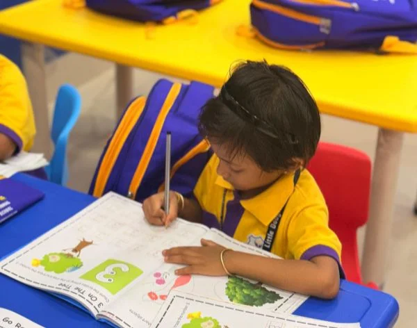 Little Douglasites Play School campus 4