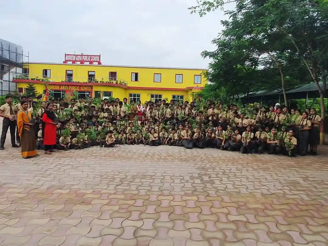 Modern Arya Public School 9
