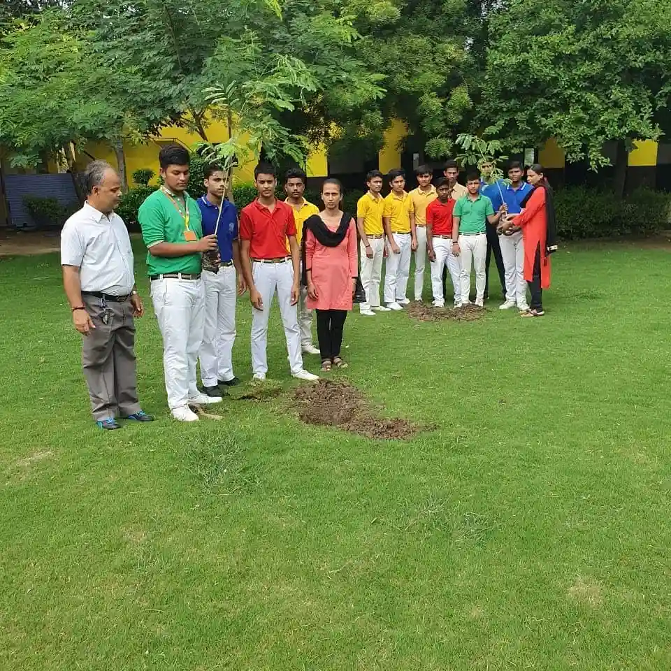 Modern Arya Public School 11
