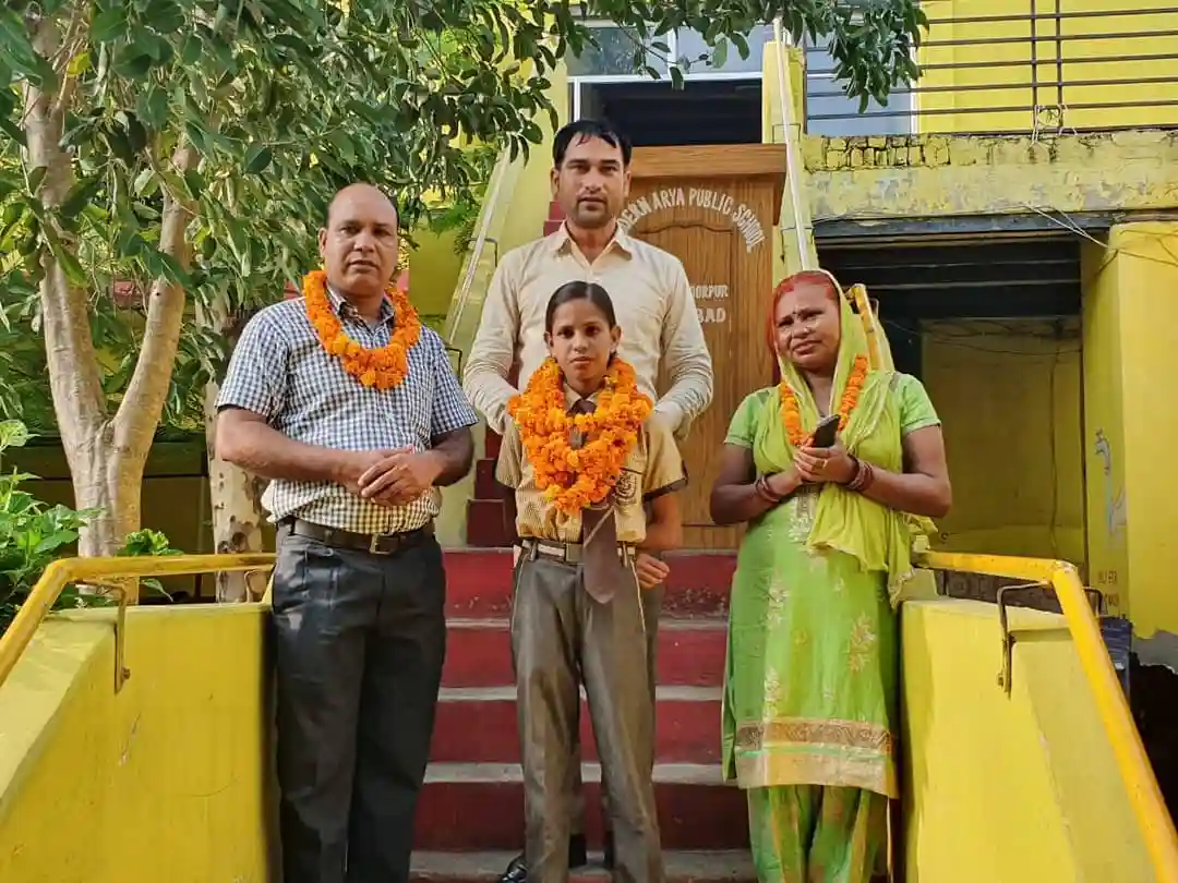 Modern Arya Public School 13