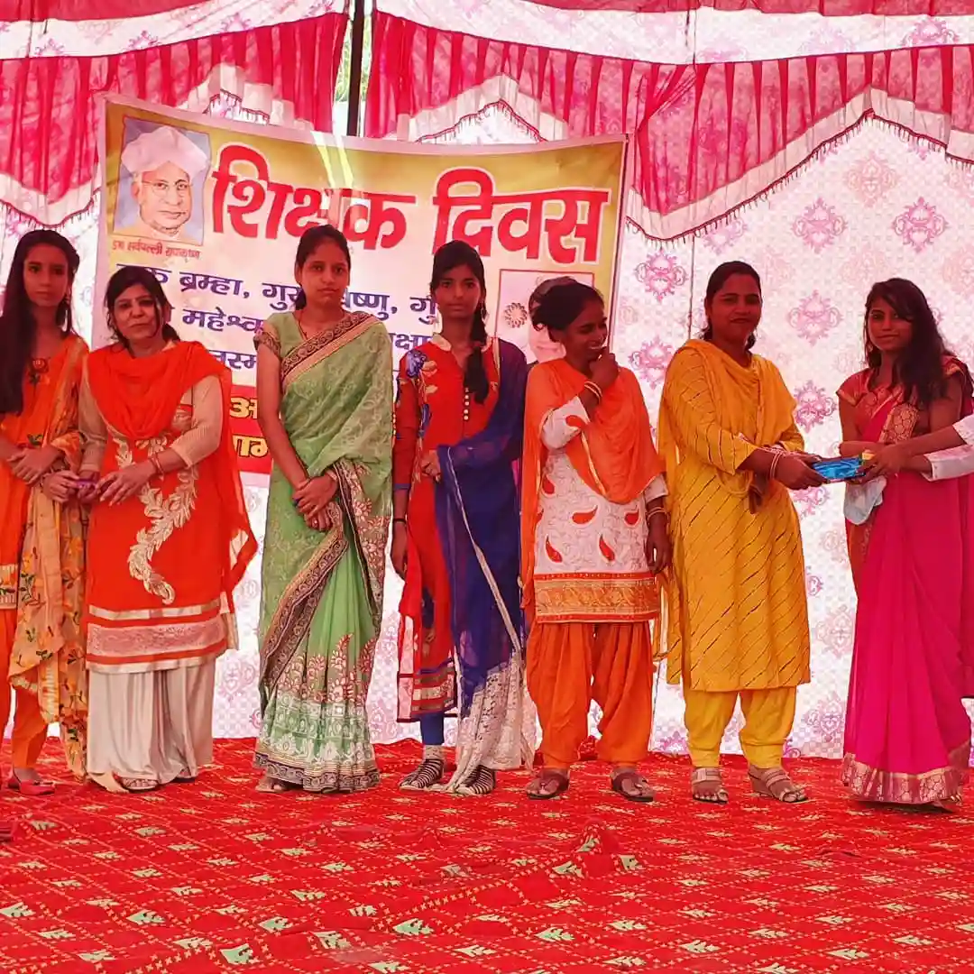 Modern Arya Public School 5