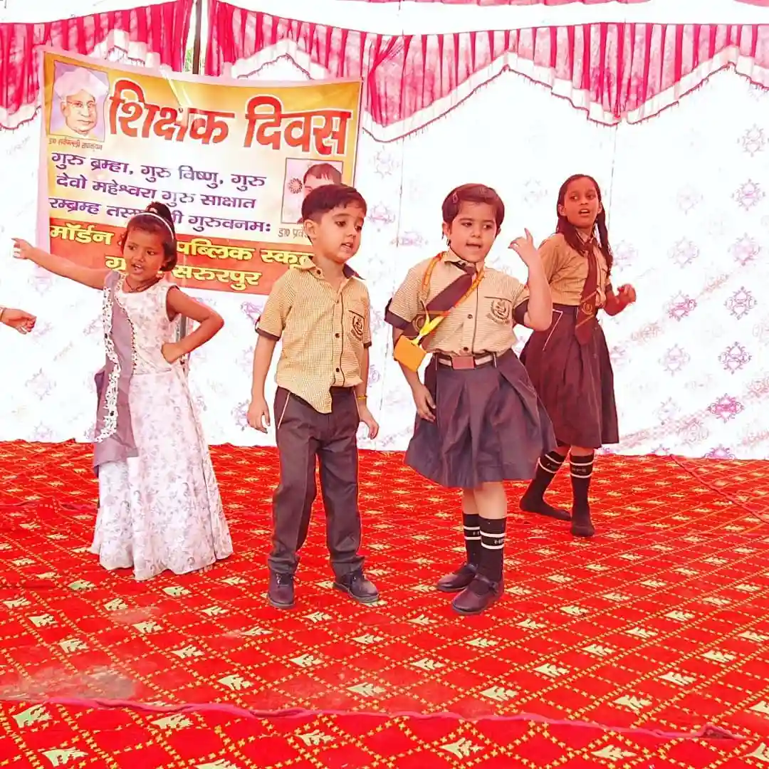 Modern Arya Public School 6