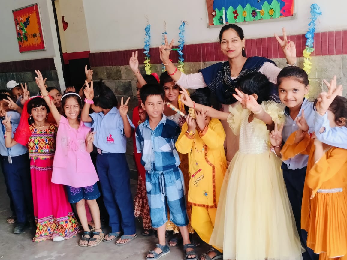 SMS Convent School 6