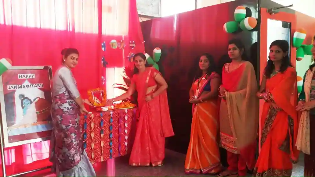 Sanskriti Convent School 8