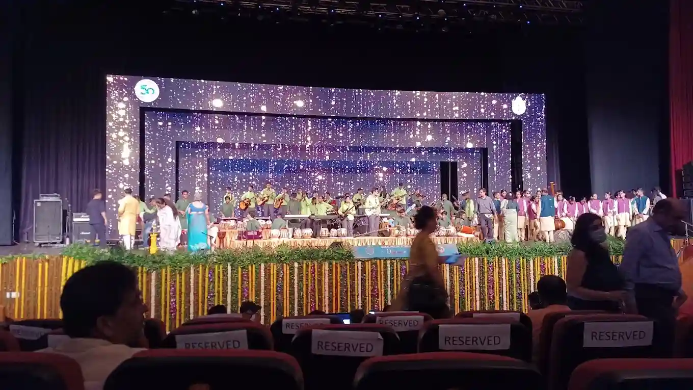 Delhi Public School 2
