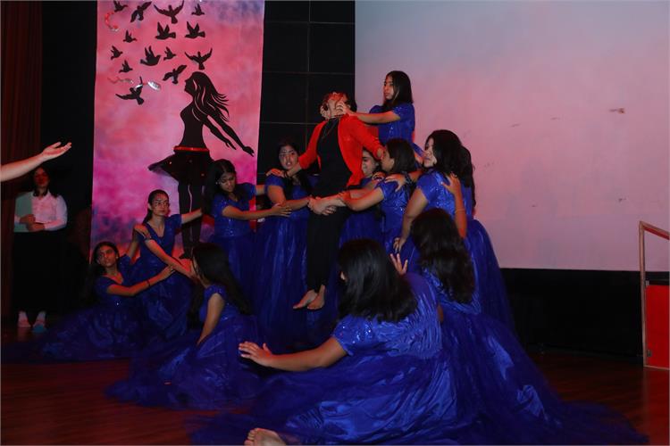 Sri Venkateshwar International School 18