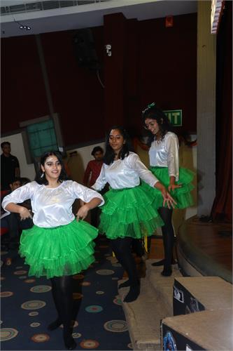 Sri Venkateshwar International School 22