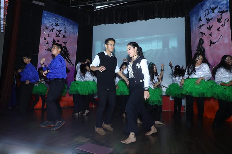 Sri Venkateshwar International School 26