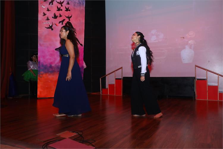 Sri Venkateshwar International School 27