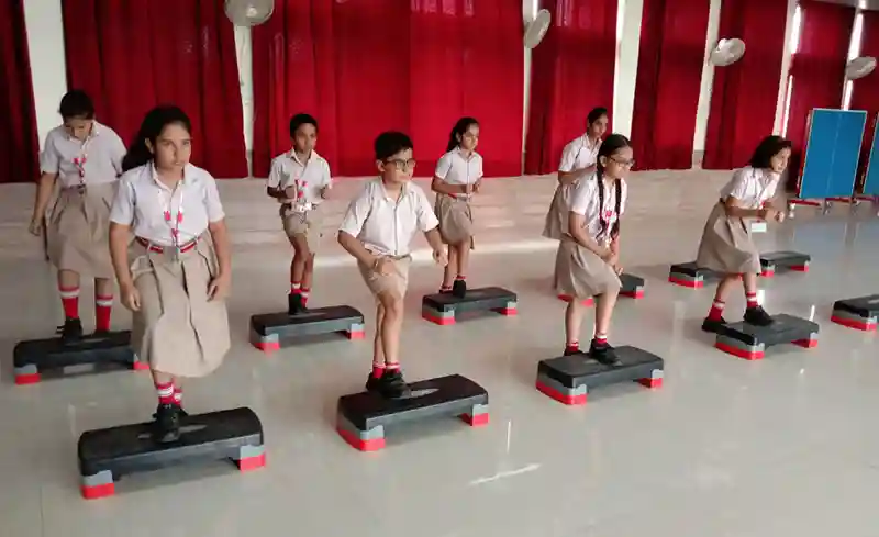 Modern Vidya Niketan School 6