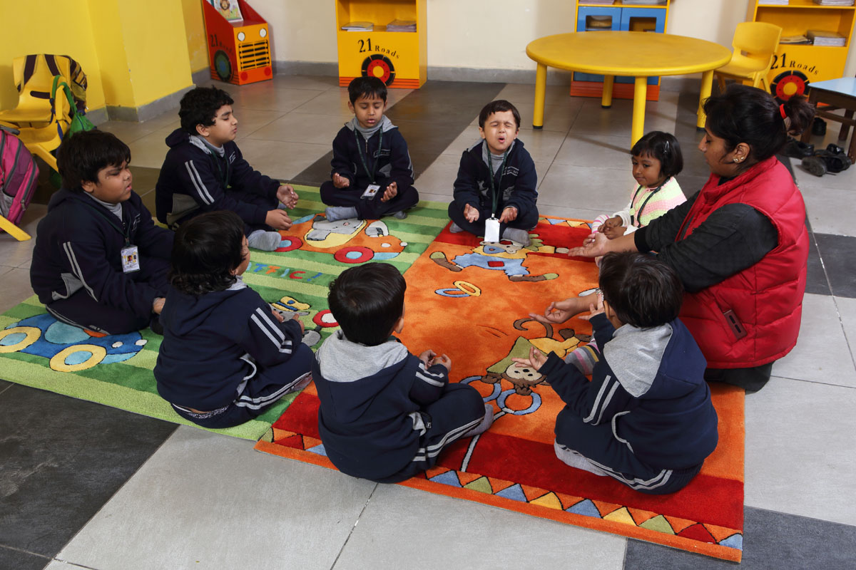 Darbari Lal Foundation World School 15