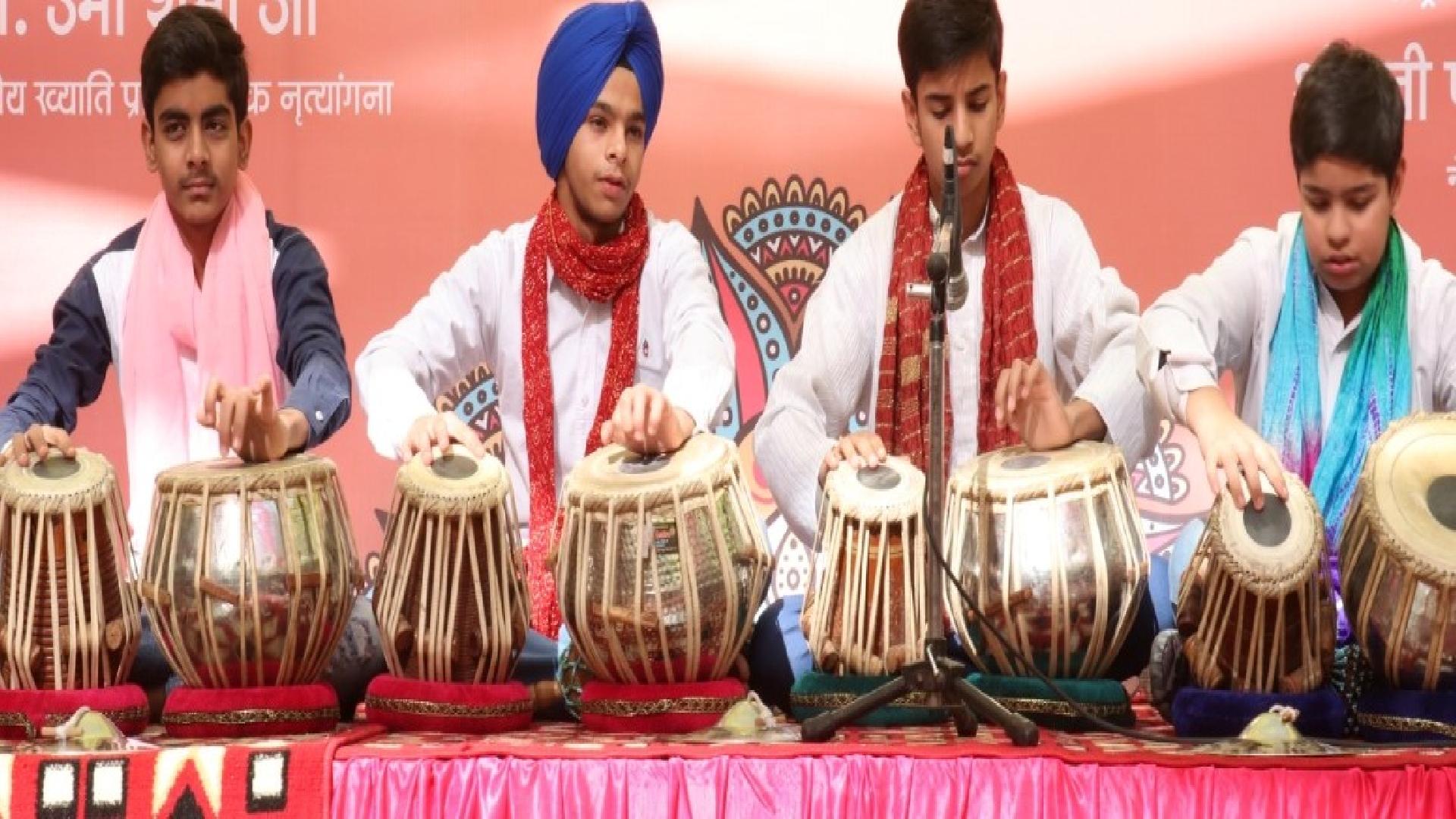 G.L.T Saraswati Bal Mandir Senior Secondary School 14