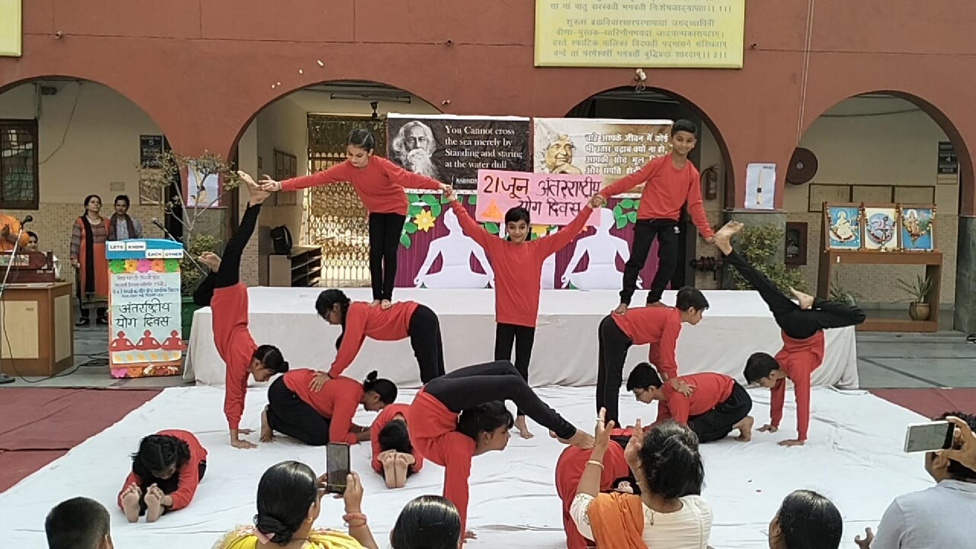 G.L.T Saraswati Bal Mandir Senior Secondary School 17