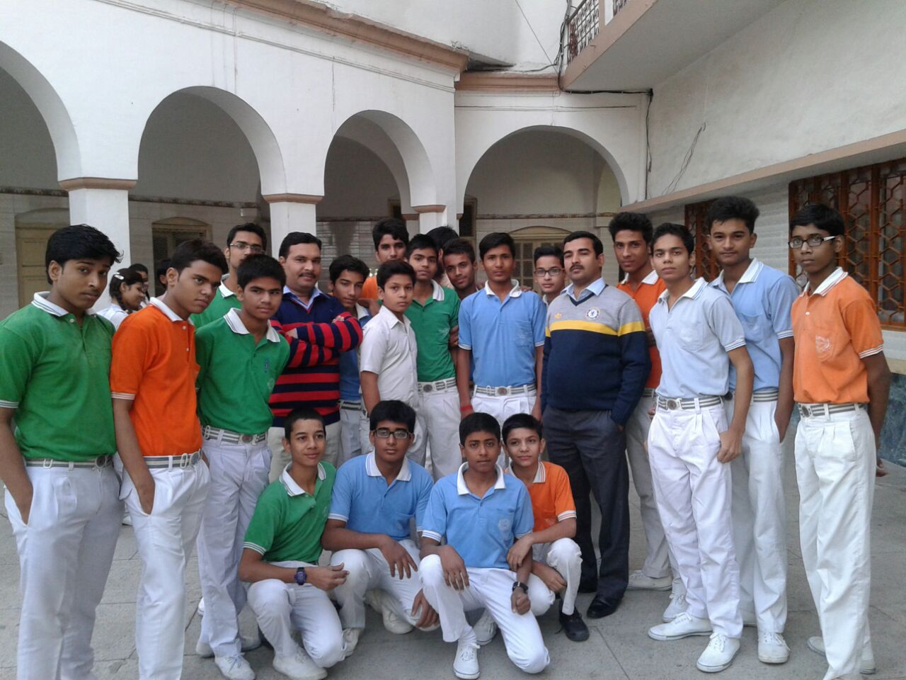 Model National Public School 16