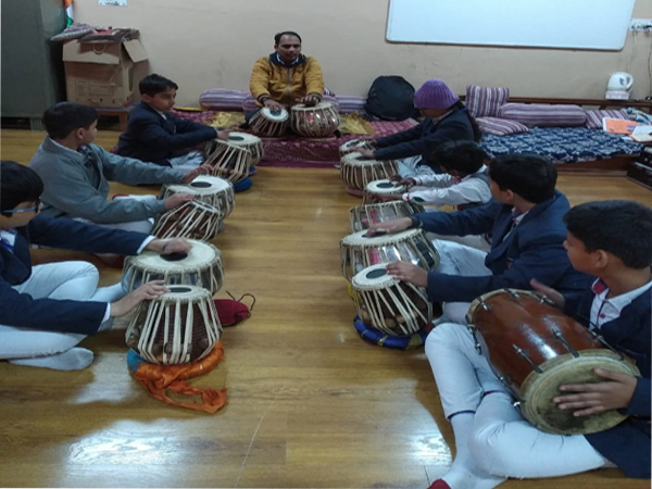 Lalit Mahajan SVM Senior Secondary School campus 2