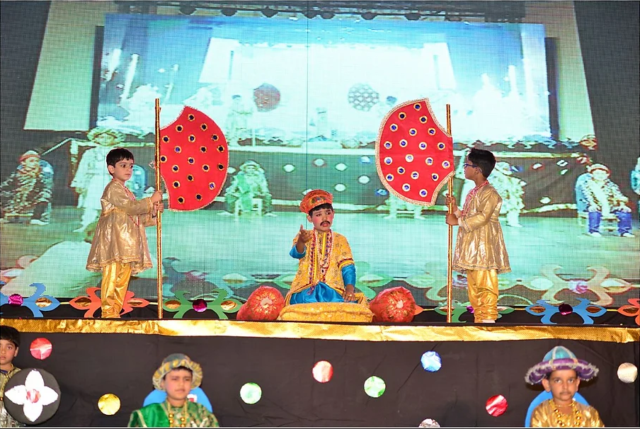 De Indian Public School 7