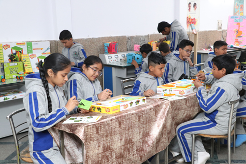 Lovely Public School 6