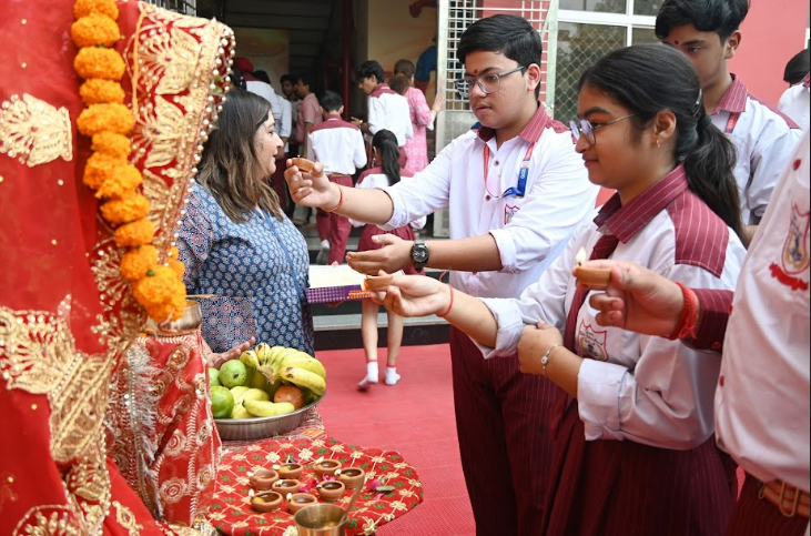 Queen Global International School 21