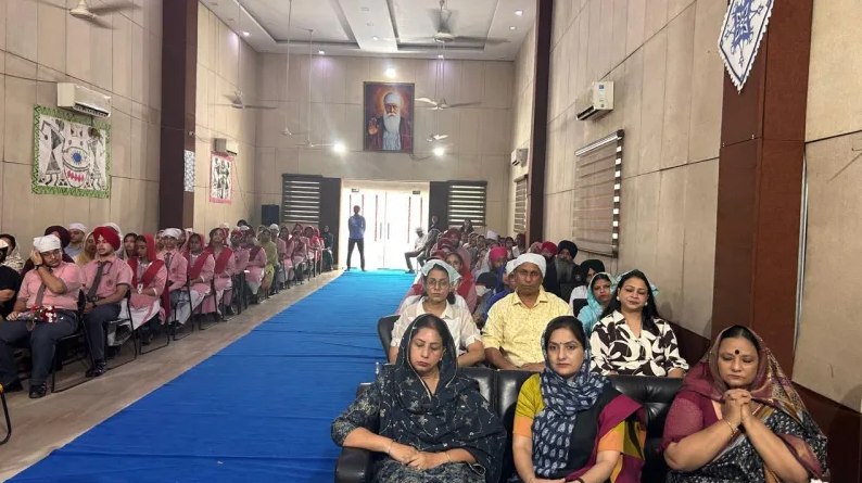 Guru Nanak Public School 11