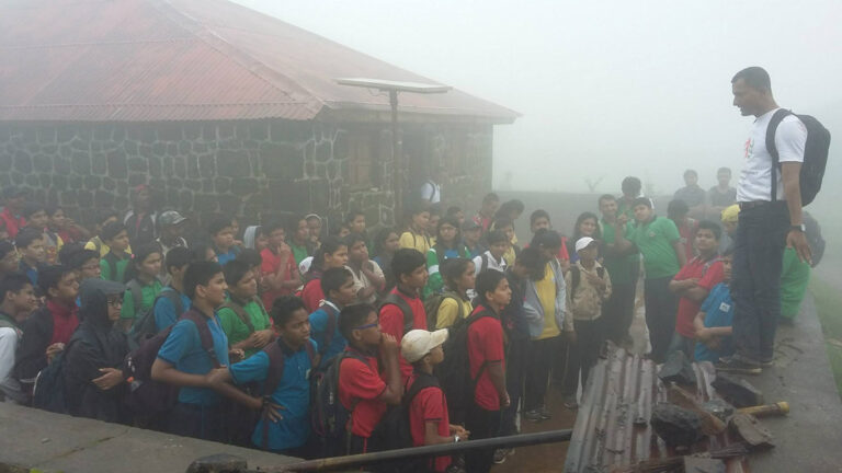 Aaryans World School 10